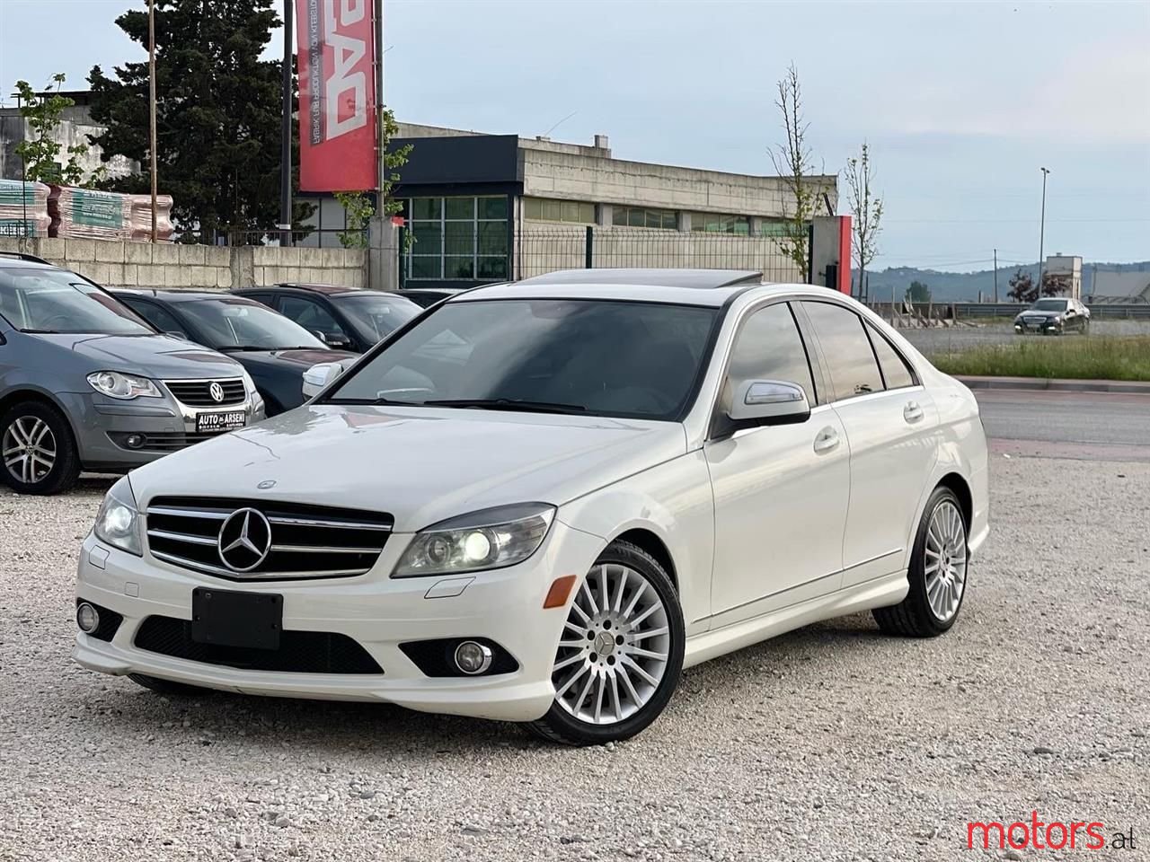 2009' Mercedes-Benz C 300 photo #1