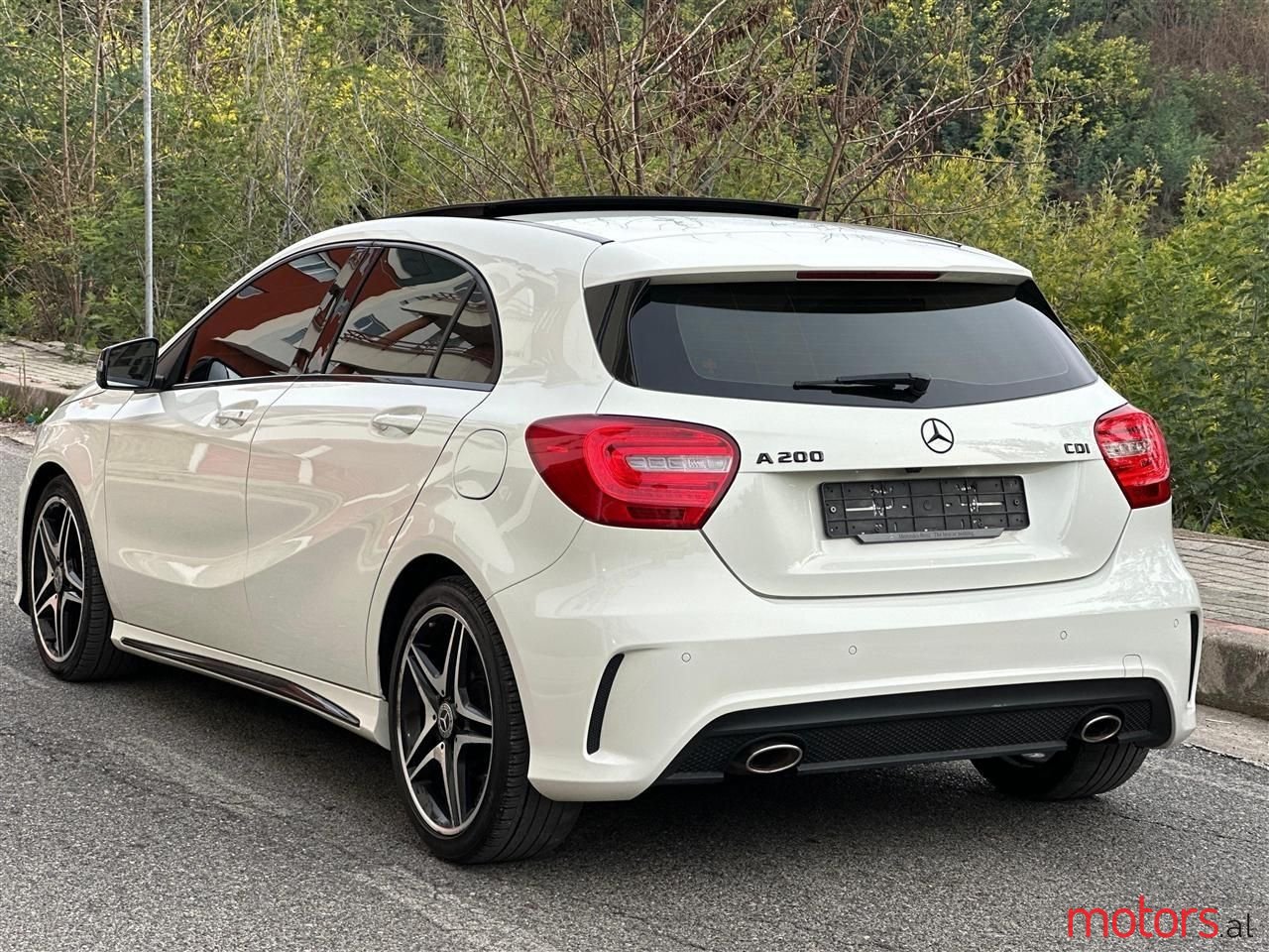 2014' Mercedes-Benz A 200 photo #2