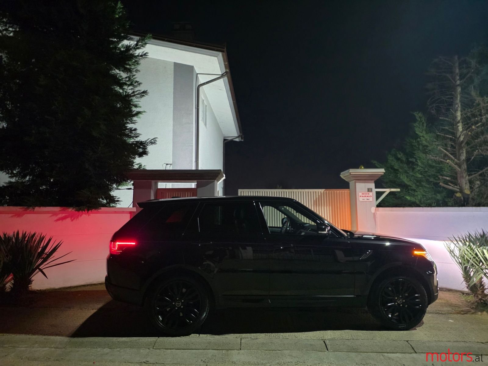 2014' Land Rover Range Rover Sport photo #5