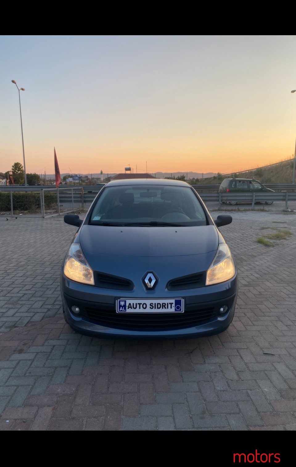 2006' Renault Clio photo #3