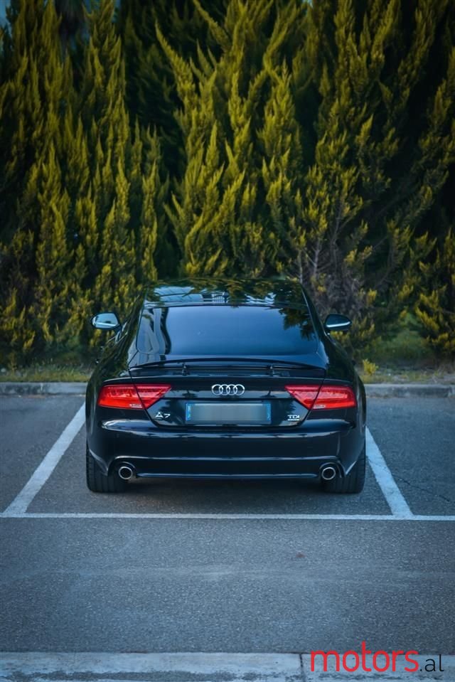 2011' Audi A7 photo #6