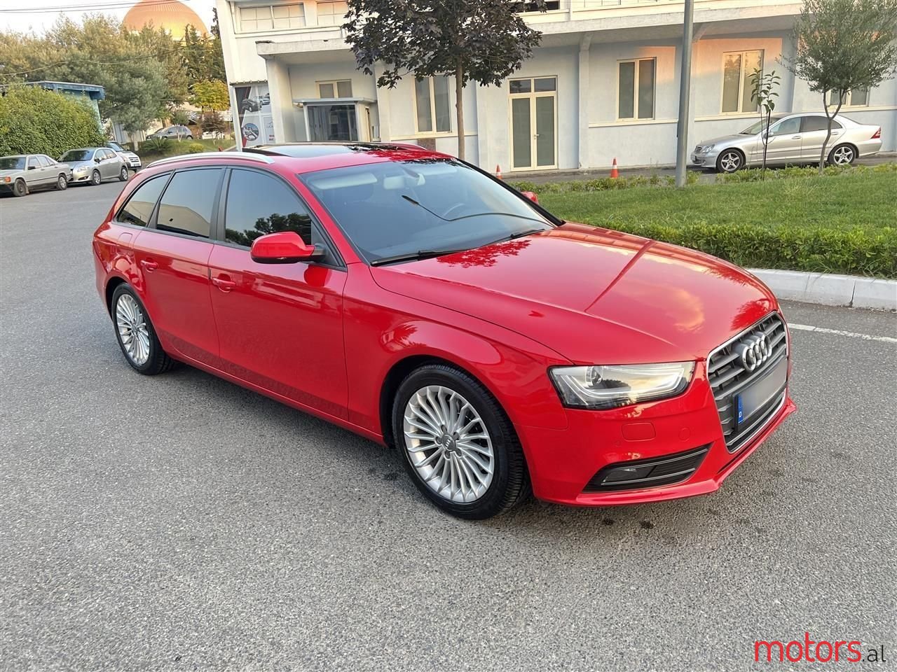 2014' Audi A4 photo #3