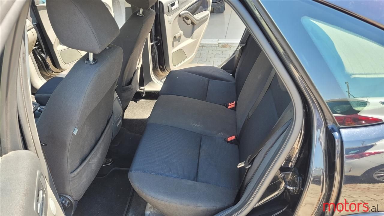 2007' Ford Focus photo #4