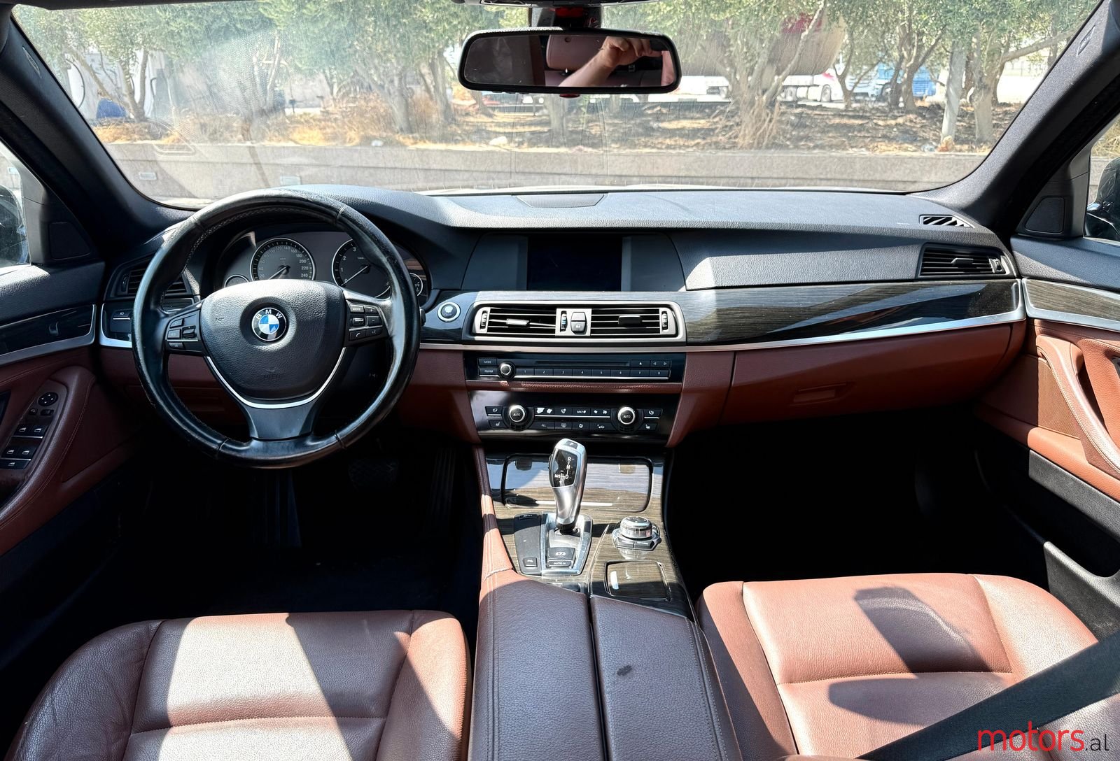 2012' BMW 528 photo #3
