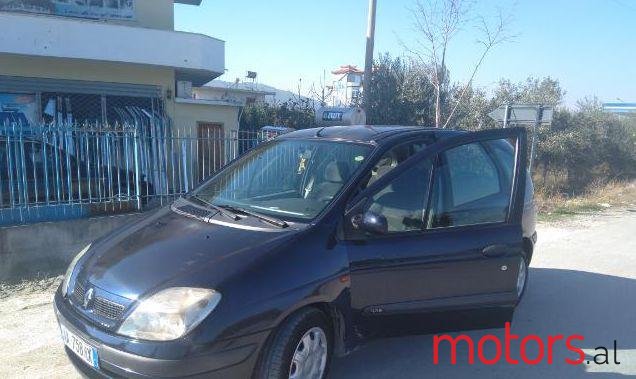 2001' Renault Scenic photo #1