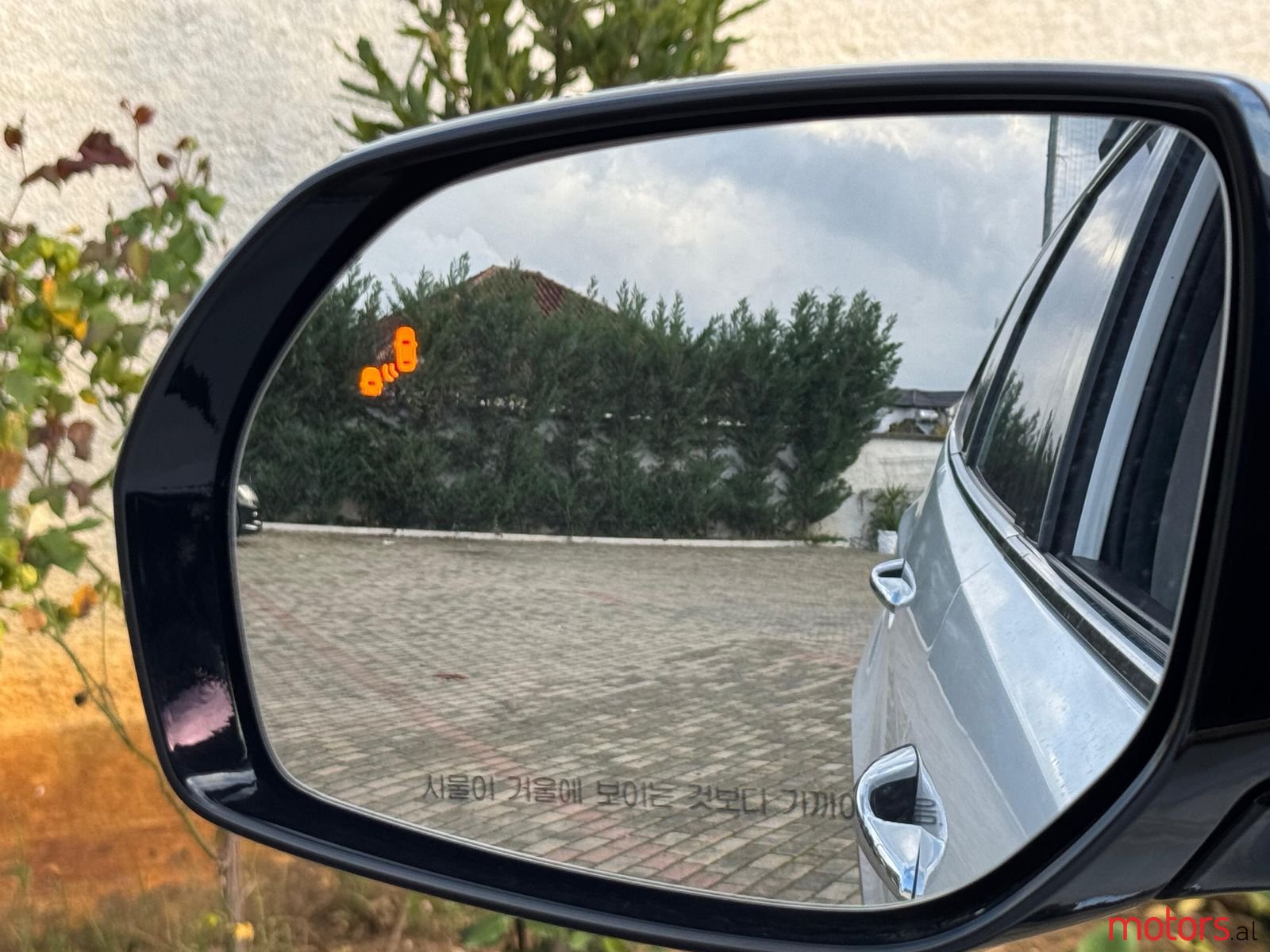 2016' Hyundai Santa Fe photo #3