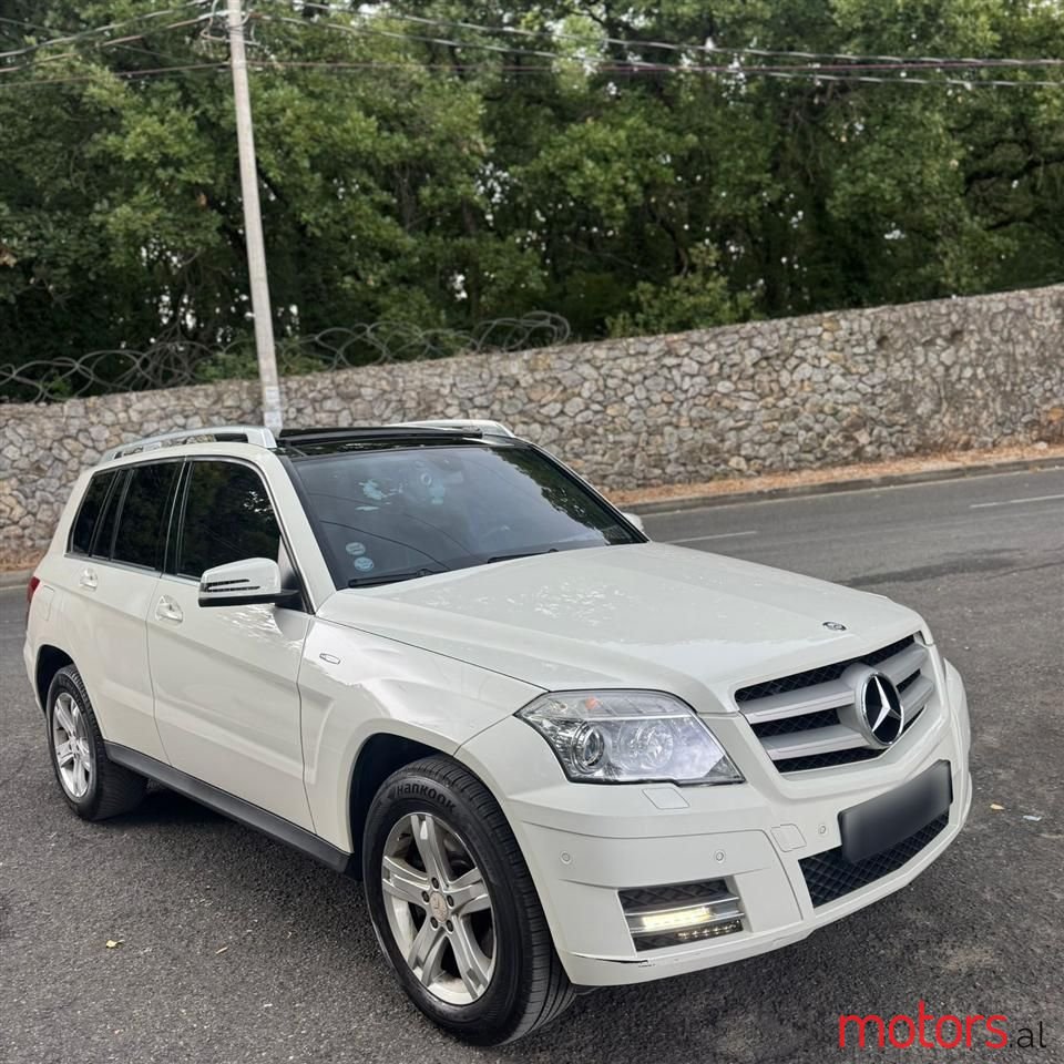 2012' Mercedes-Benz 220 photo #2