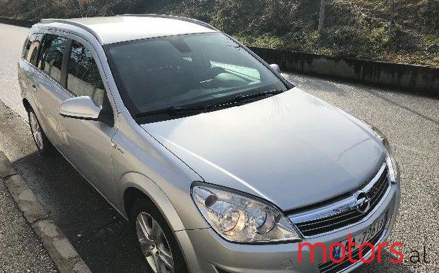 2009' Opel Astra photo #1