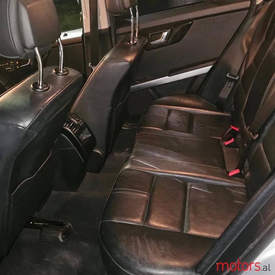 2011' Mercedes-Benz GLK 220 photo #6