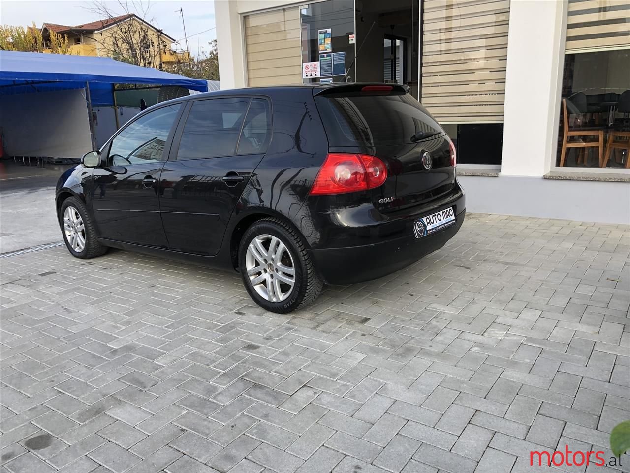 2008' Volkswagen Golf photo #4