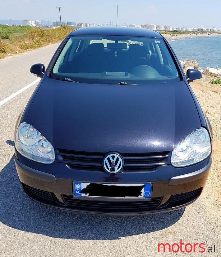 2005' Volkswagen Golf photo #2