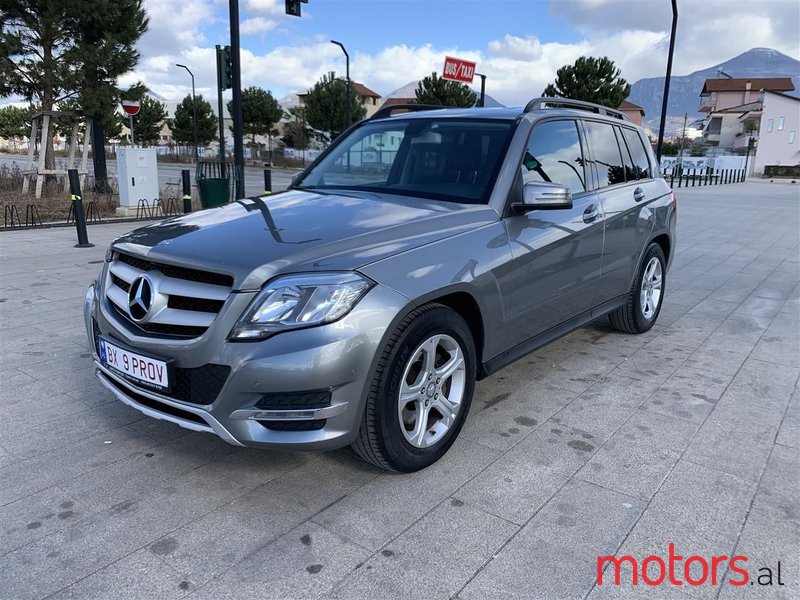 2015' Mercedes-Benz GLK 220 photo #1