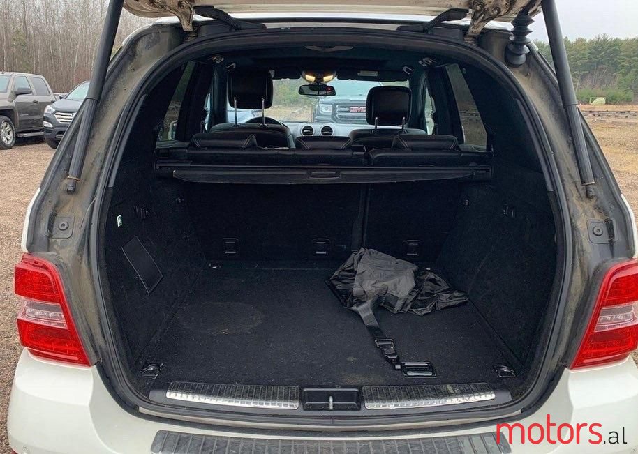 2011' Mercedes-Benz ML 350 photo #5