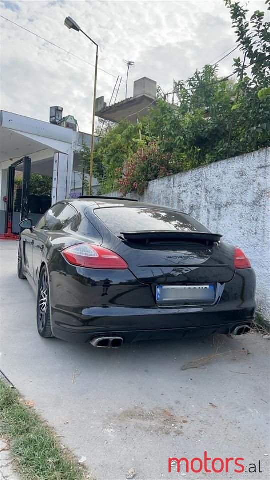 2010' Porsche Panamera photo #1