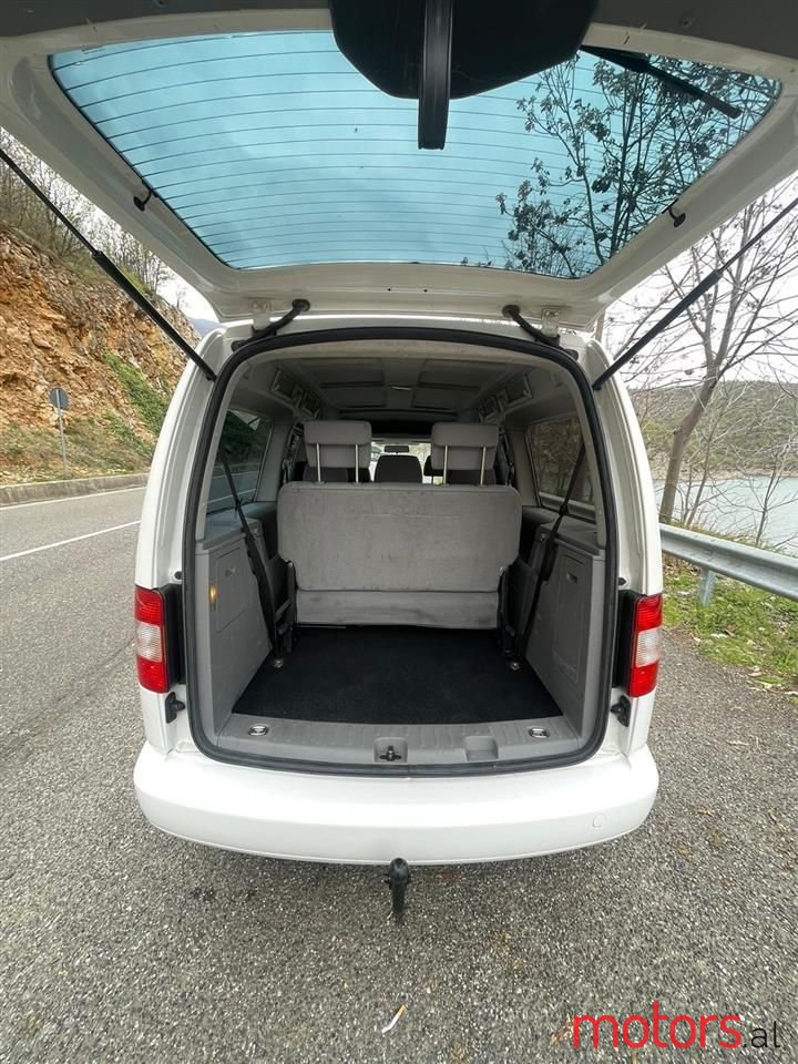 2008' Volkswagen Caddy photo #3