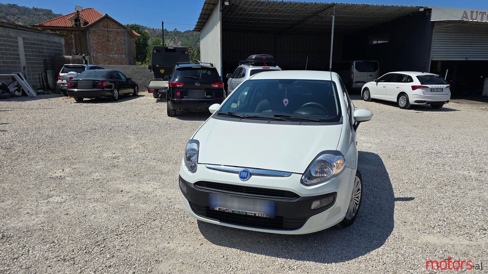 2012' Fiat Grande Punto photo #2