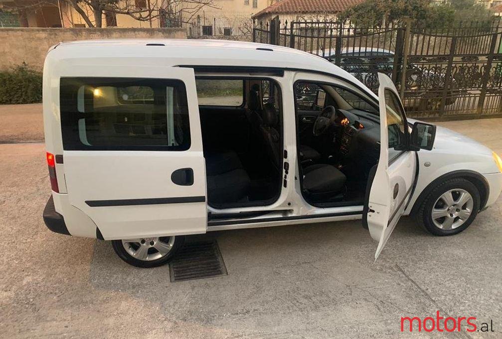 2007' Opel Combo photo #1