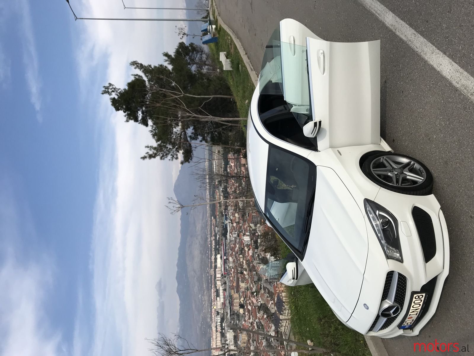 2014' Mercedes-Benz CLA-Class AMG 7G photo #7