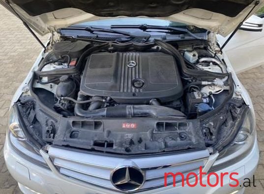 2011' Mercedes-Benz C 220 photo #6