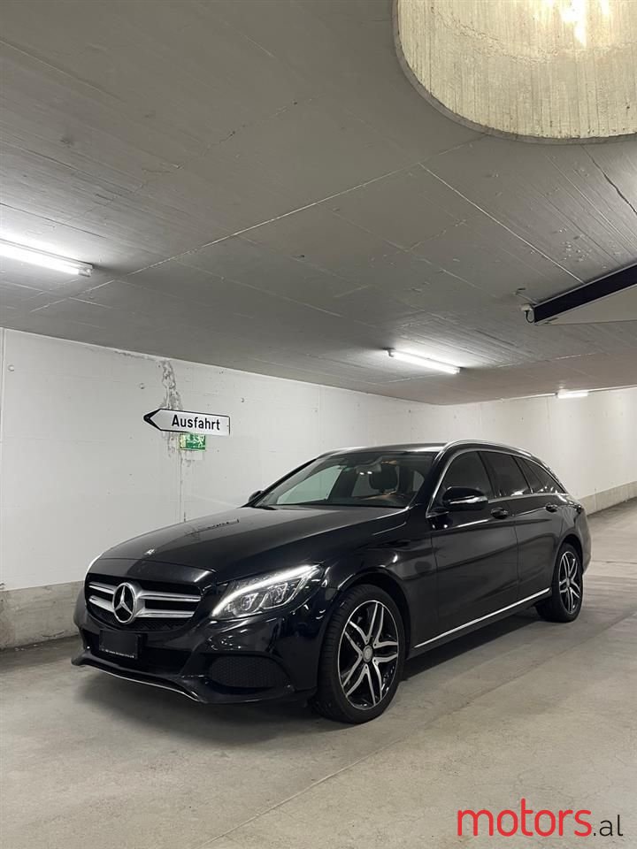 2015' Mercedes-Benz C 250 photo #4