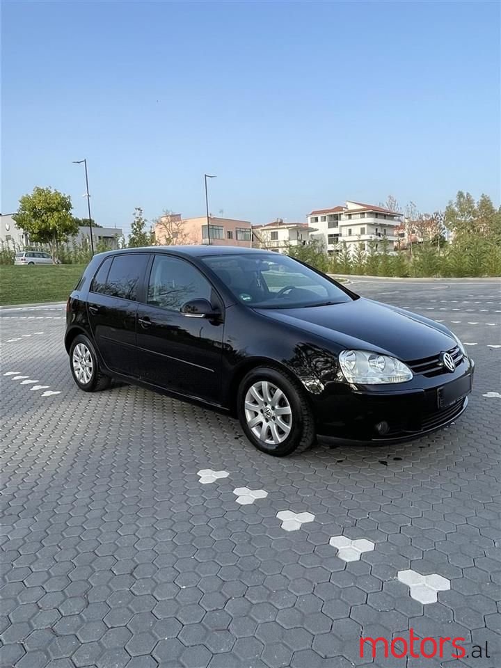 2006' Volkswagen Golf photo #2
