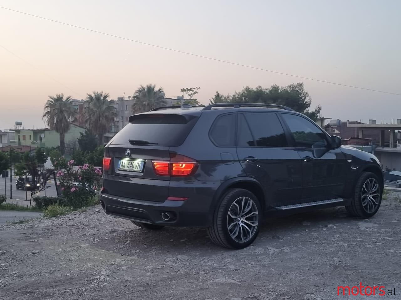 2011' BMW X5 photo #1