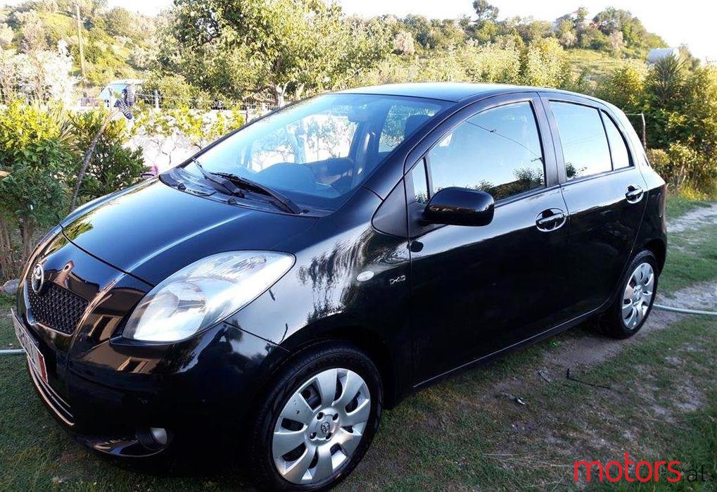2007' Toyota Yaris photo #1