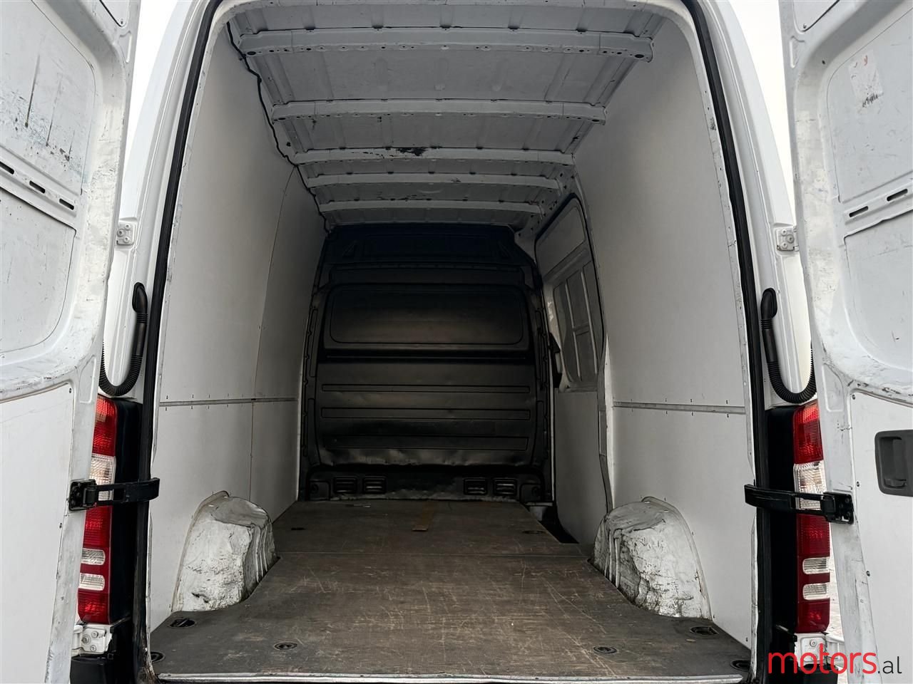 2017' Mercedes-Benz Sprinter photo #4