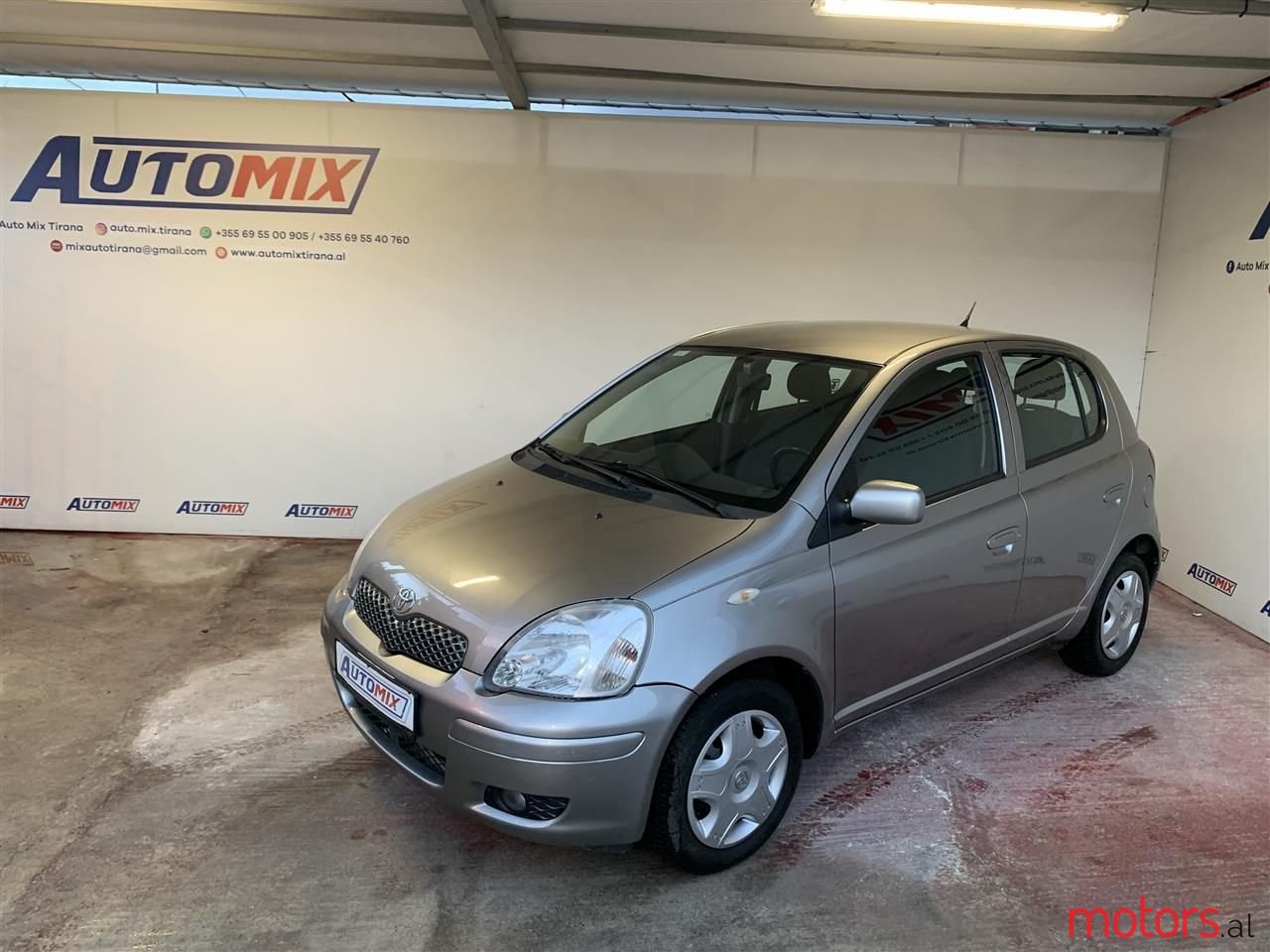 2005' Toyota Yaris photo #1