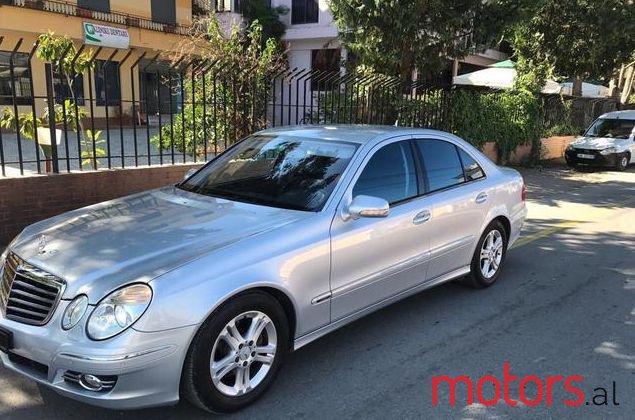 2008' Mercedes-Benz E-Class photo #1