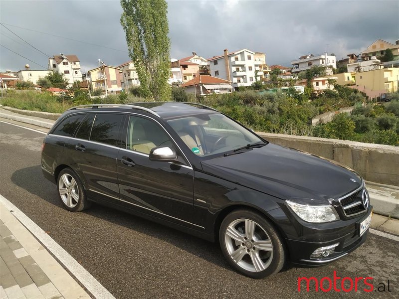 2008' Mercedes-Benz C 220 photo #1