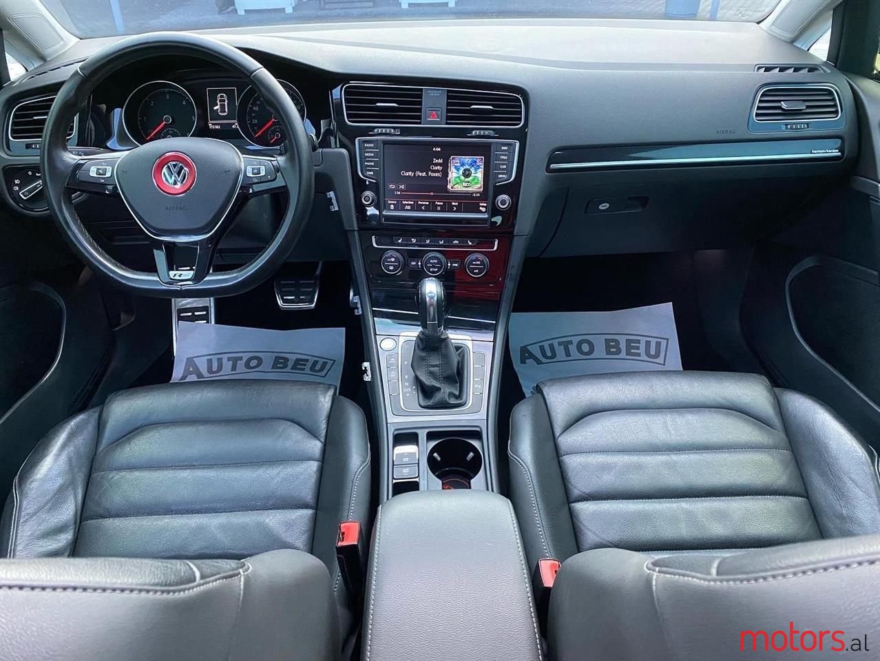 2015' Volkswagen Golf photo #1