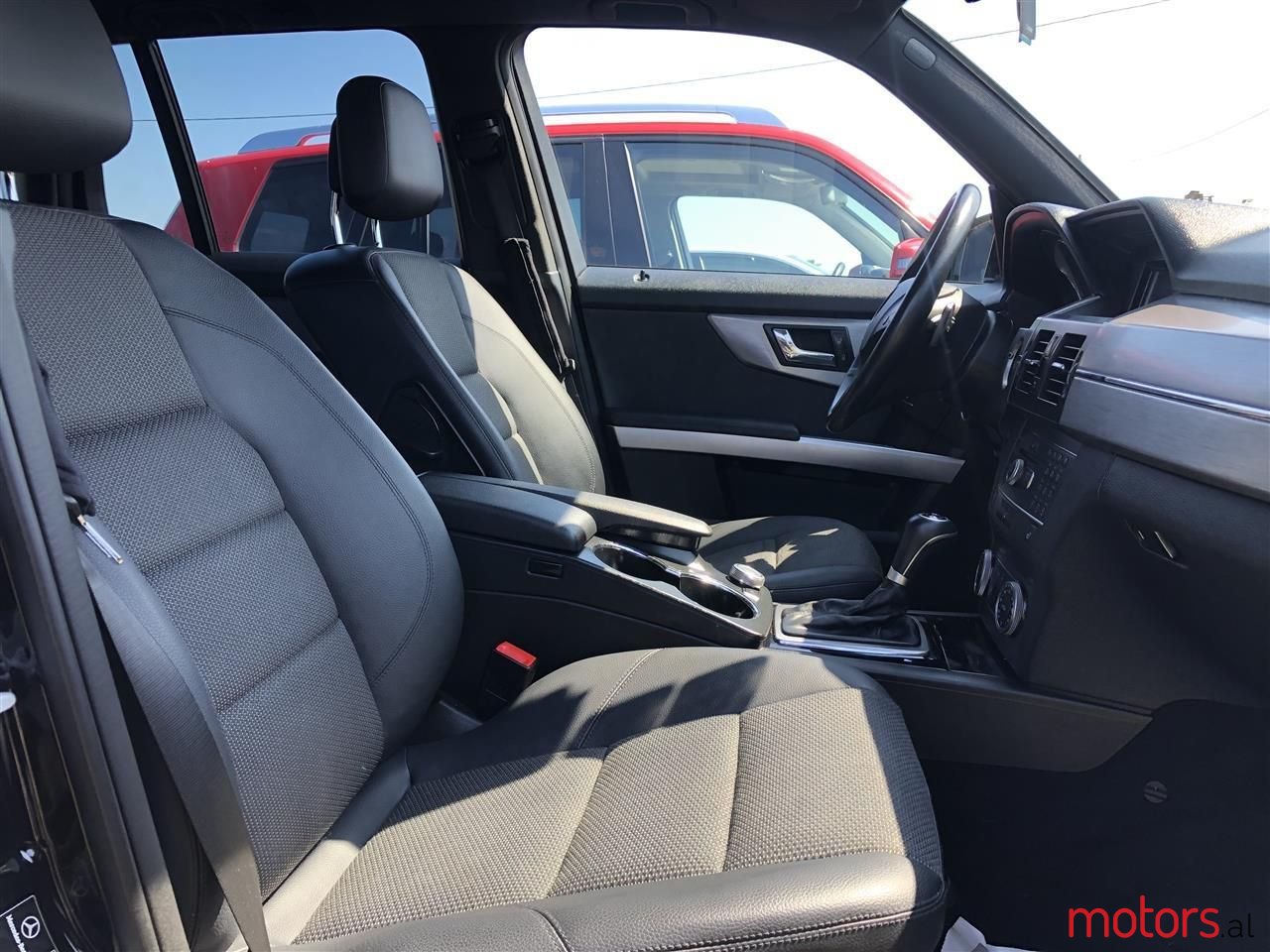 2010' Mercedes-Benz CLK 220 photo #2