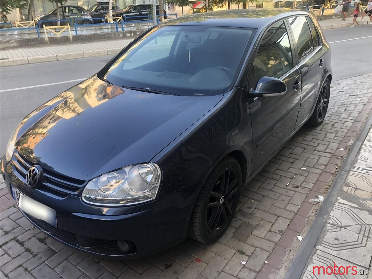 2005' Volkswagen Golf photo #3