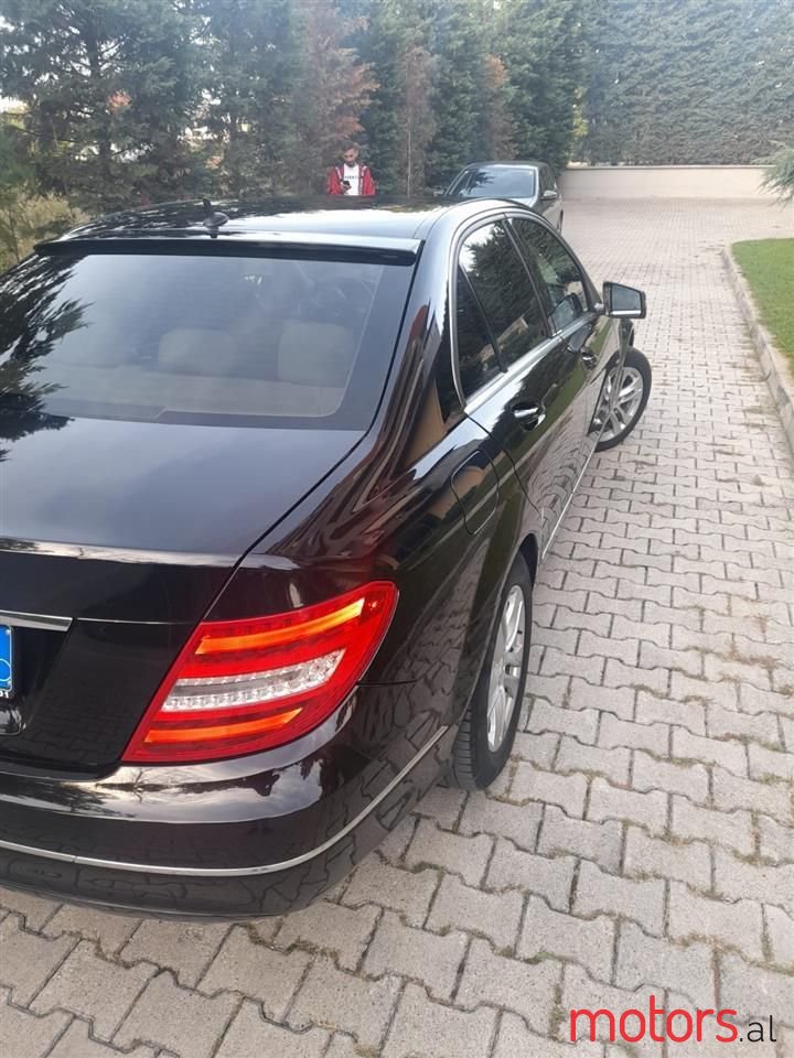 2013' Mercedes-Benz C 220 photo #2