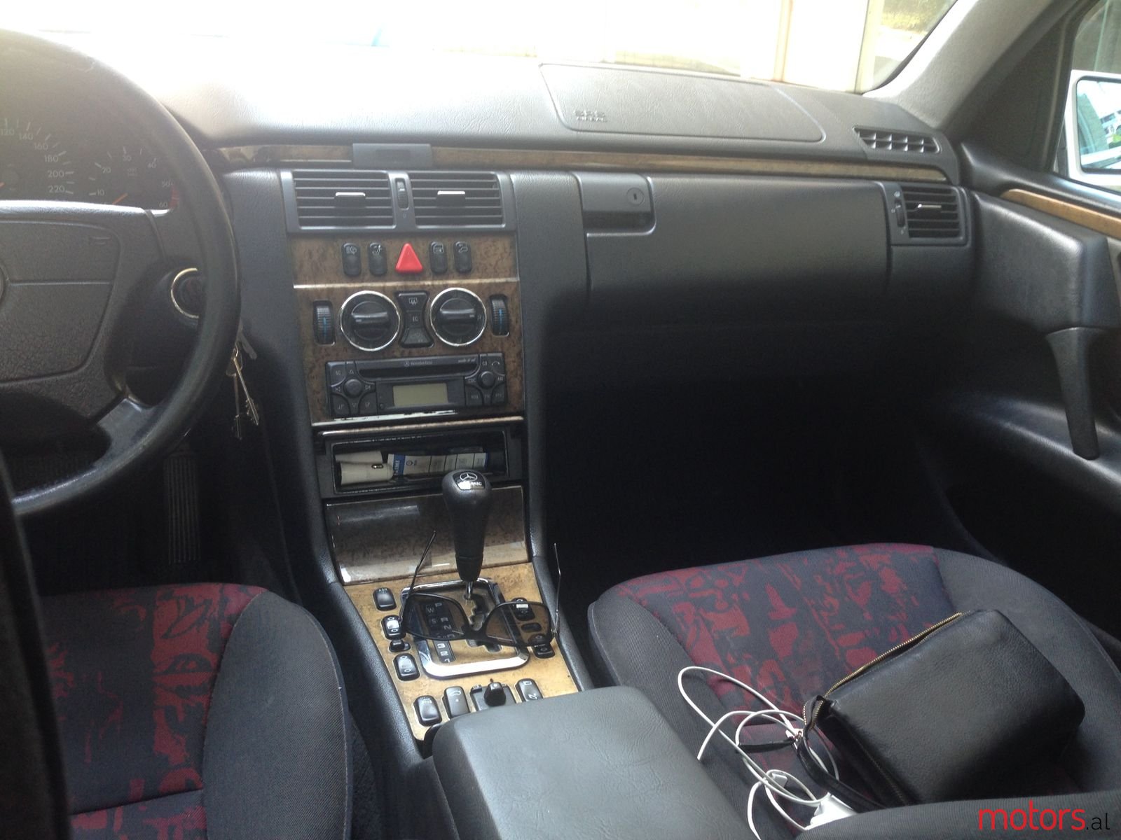 1999' Mercedes-Benz E-Class photo #5