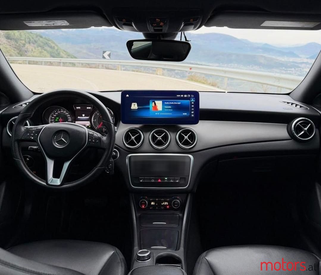 2014' Mercedes-Benz CLA 200 photo #5