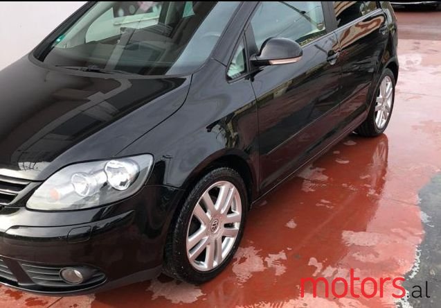 2006' Volkswagen Golf photo #1