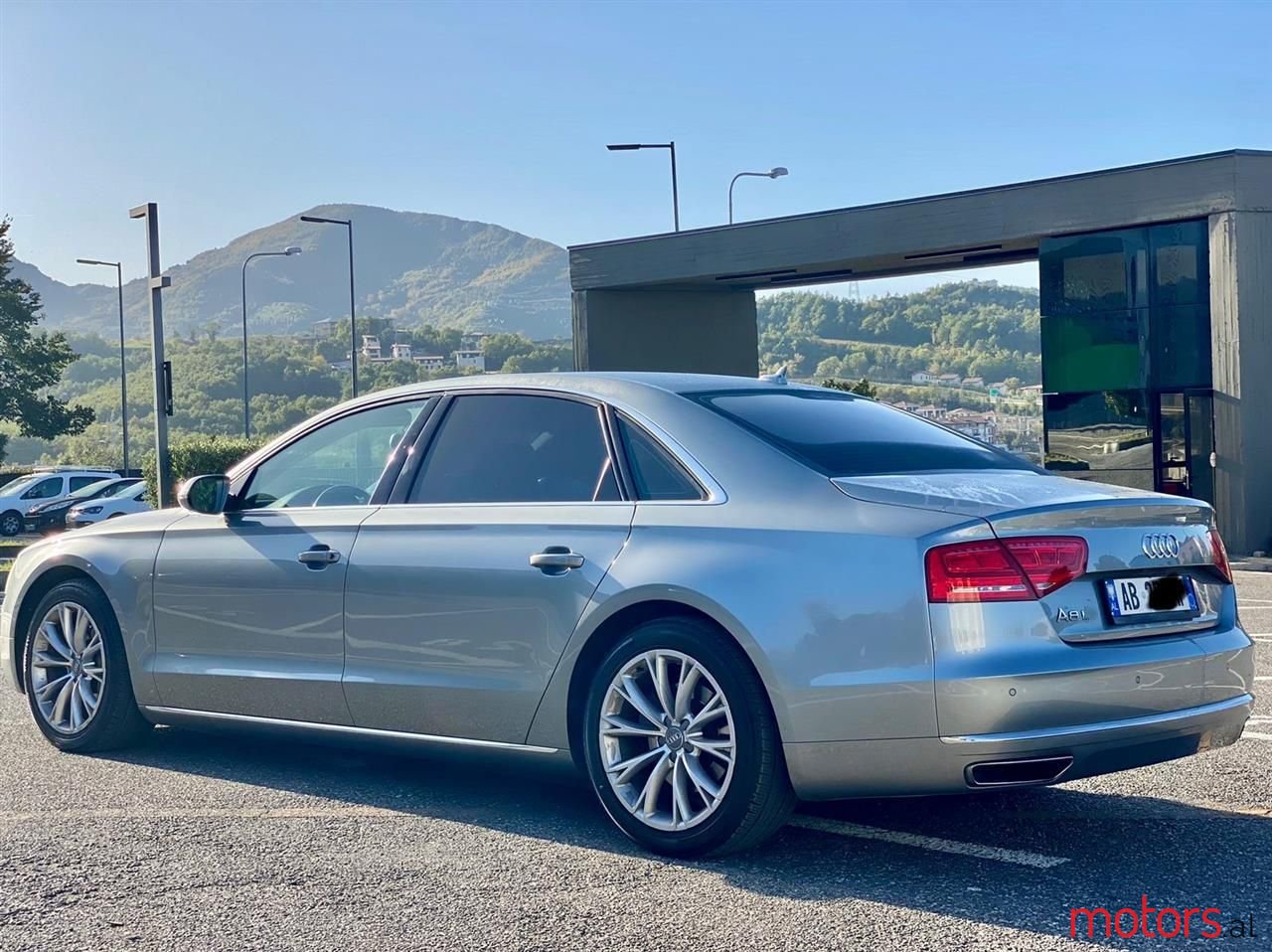 2013' Audi A8 photo #1