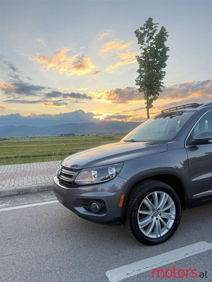 2013' Volkswagen Tiguan photo #5