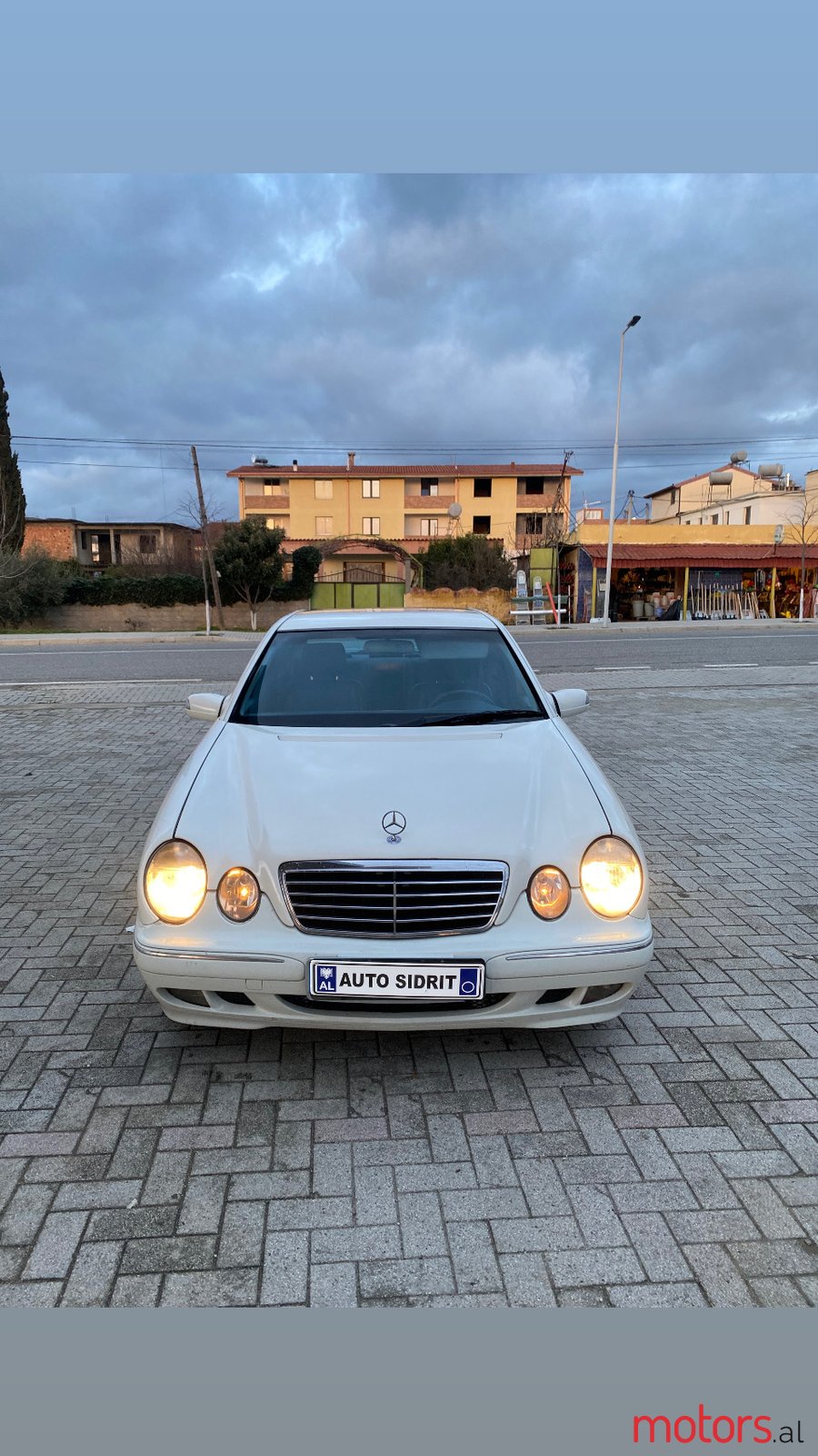 2002' Mercedes-Benz 270 photo #3
