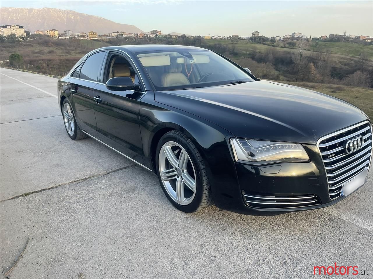 2011' Audi A8 photo #4