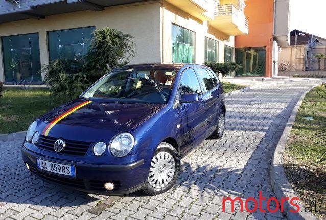 2002' Volkswagen Polo photo #1