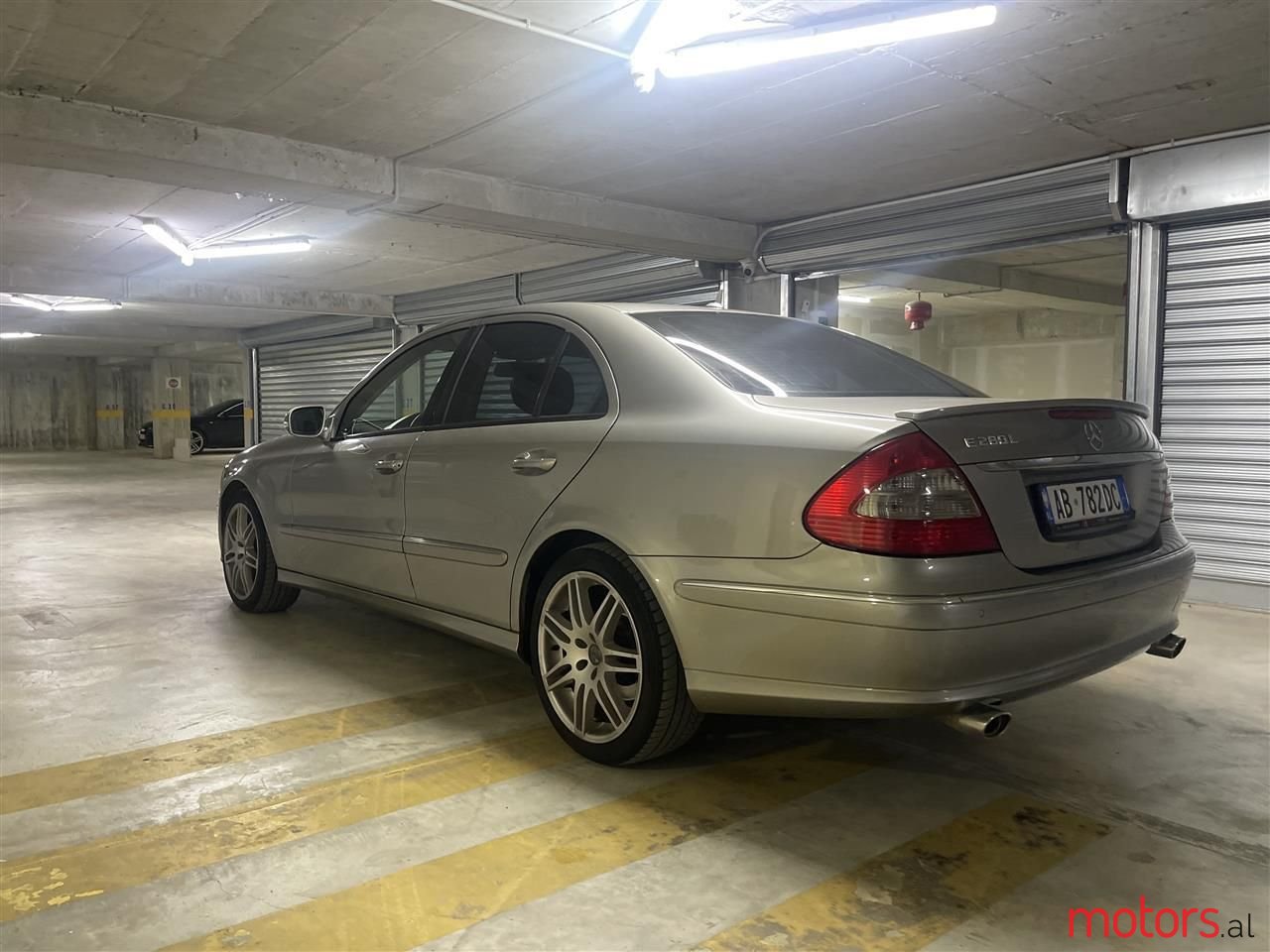 2008' Mercedes-Benz E 280 photo #3