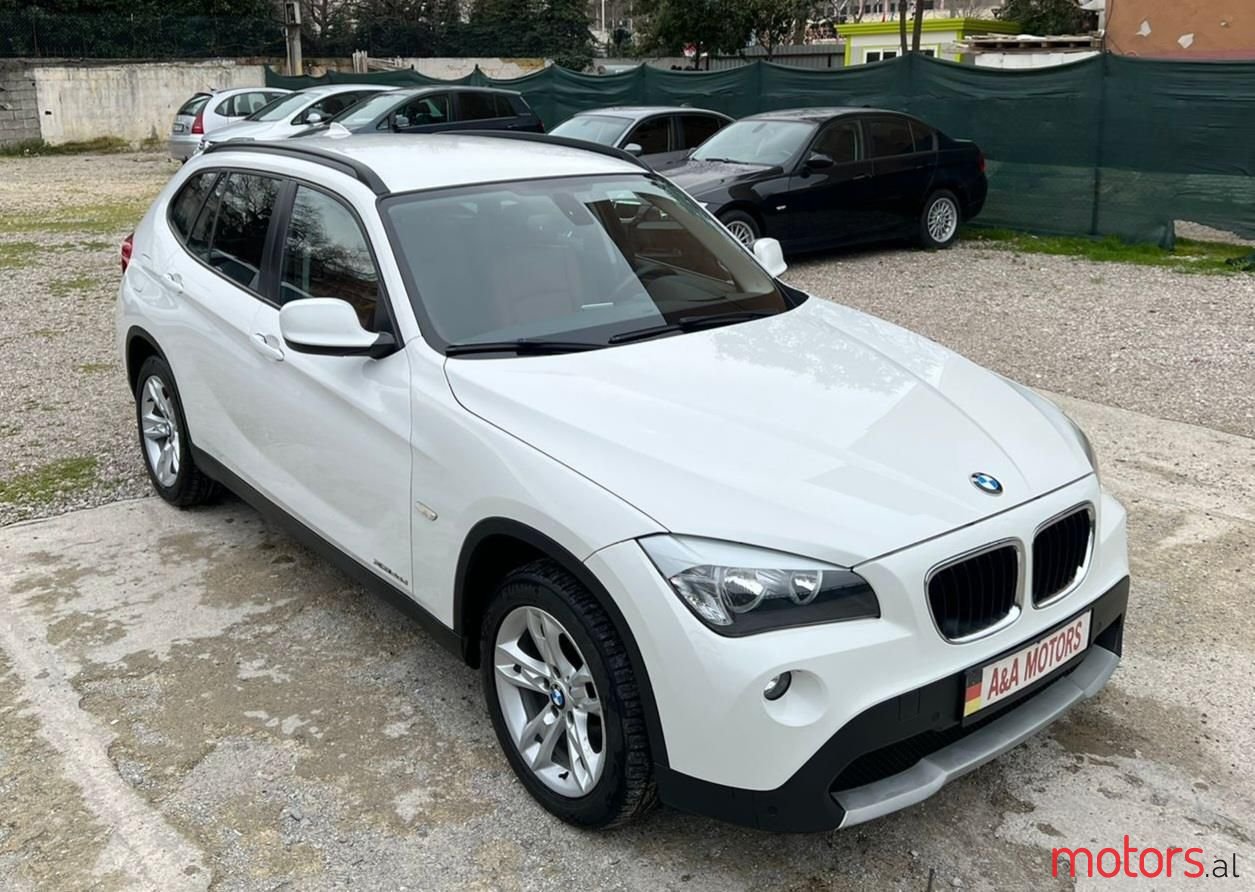 2011' BMW X1 photo #1