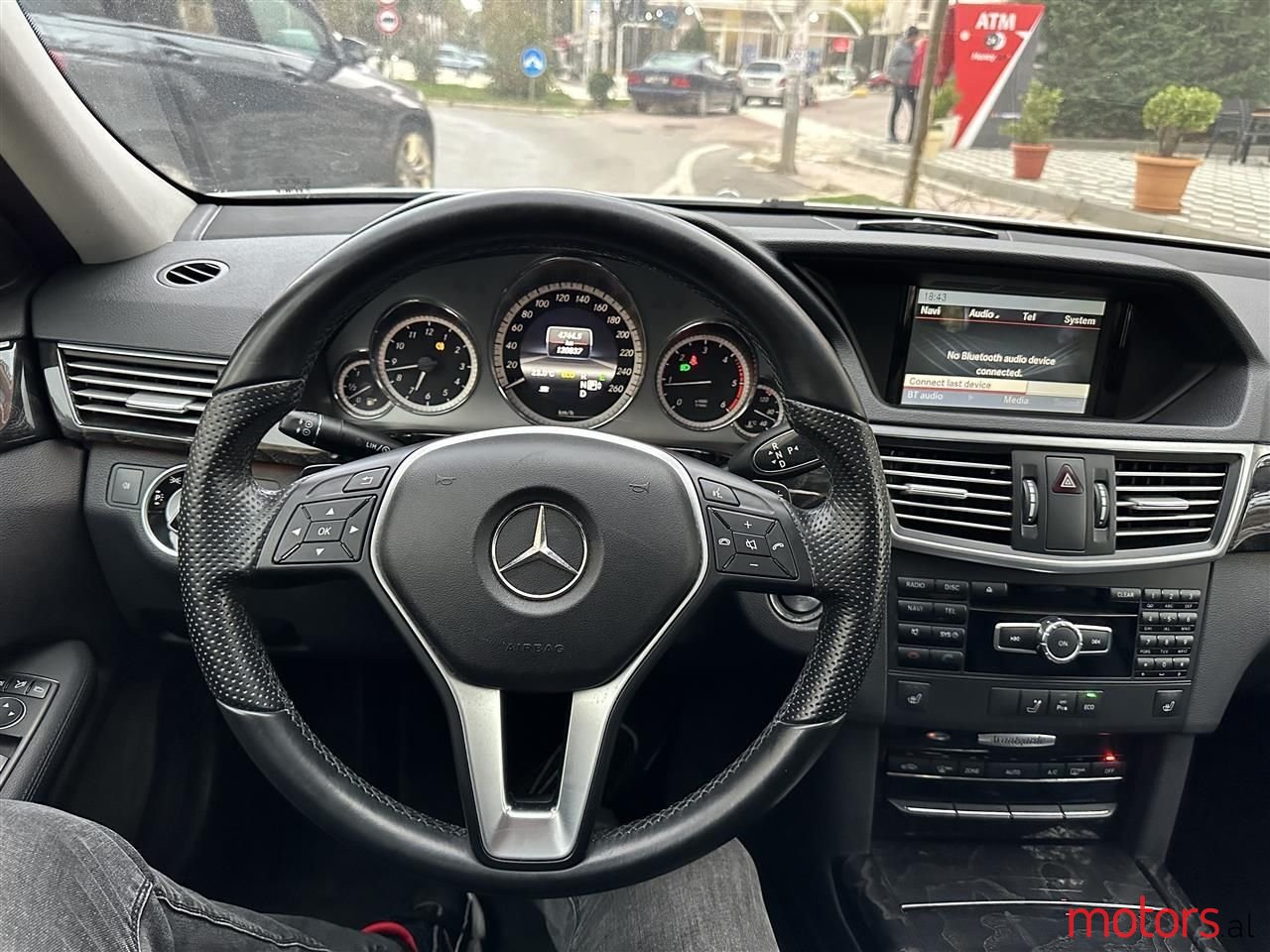 2013' Mercedes-Benz E 220 photo #3