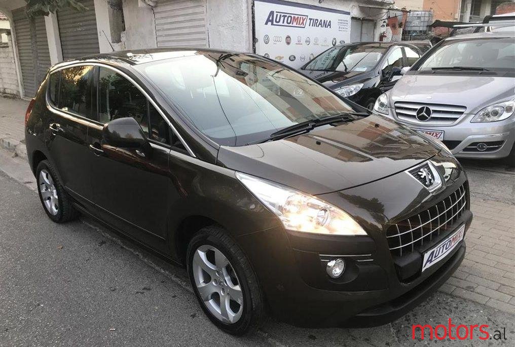 2011' Peugeot 3008 photo #1