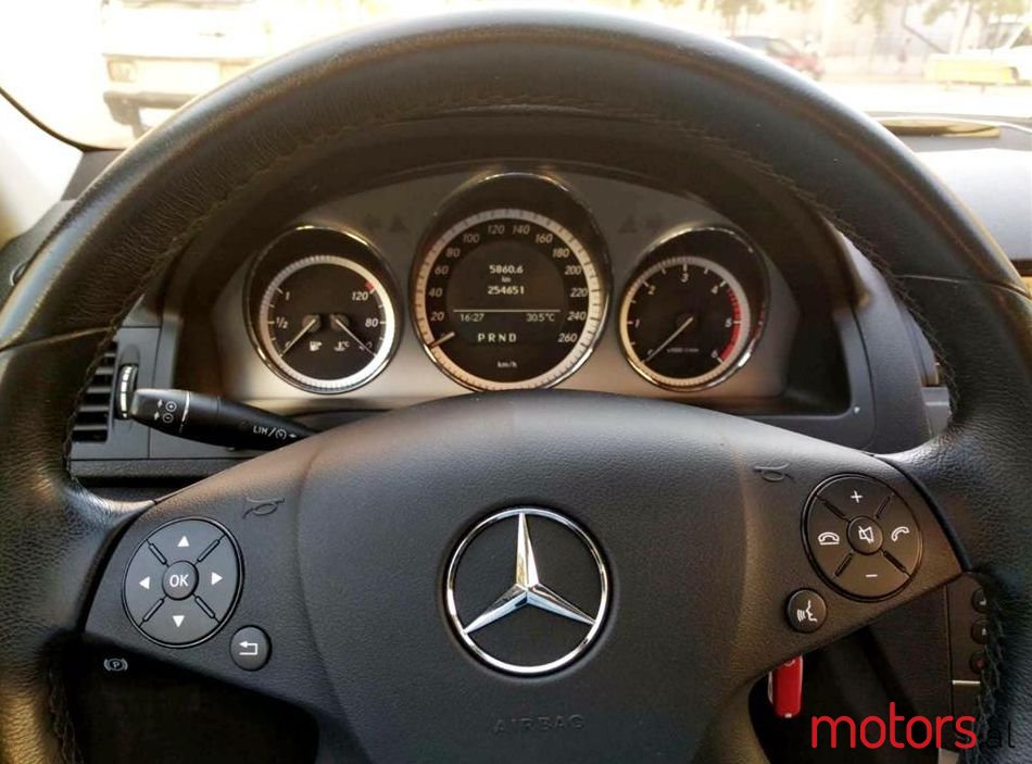 2010' Mercedes-Benz 220 photo #6