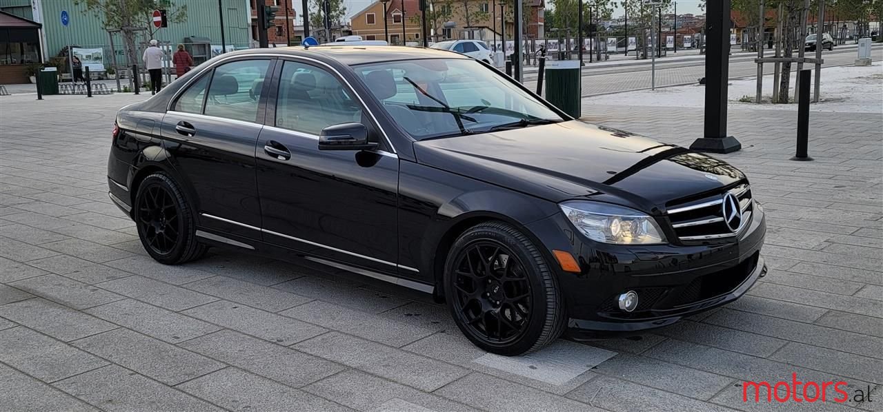 2010' Mercedes-Benz C 300 photo #1