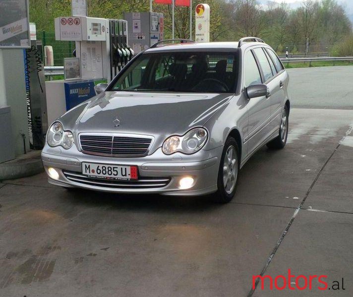 2004' Mercedes-Benz C-Class photo #2